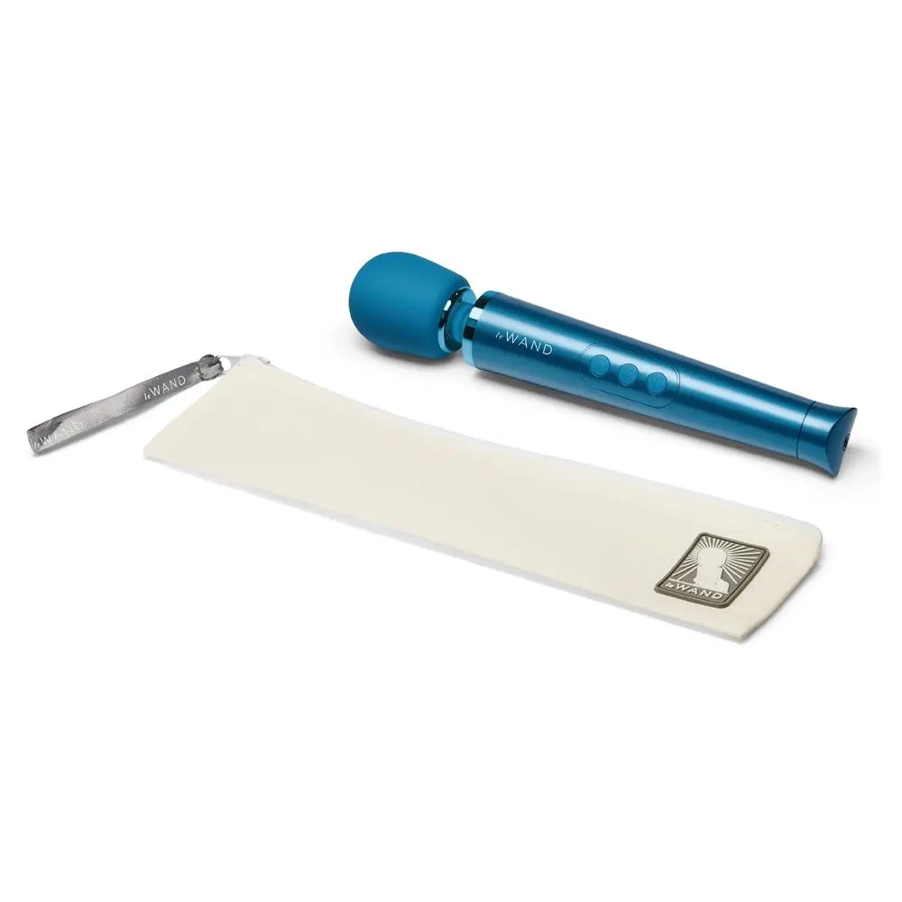Le Wand Le Wand Petite Rechargeable Massager Blue - Image 3