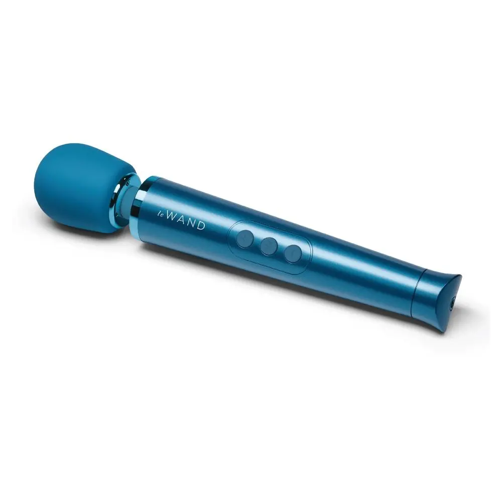 Le Wand Le Wand Petite Rechargeable Massager Blue - Image 7